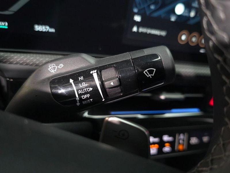 2025 Kia 더 뉴 EV6 Long Range 4WD Air photo 19