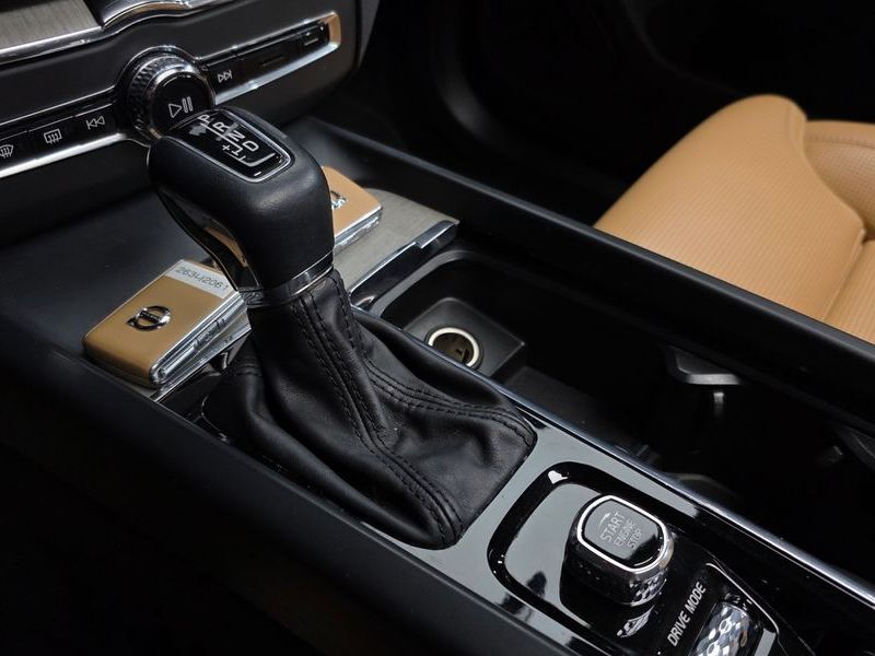 2020 Volvo XC60 T6 Inscription photo 9