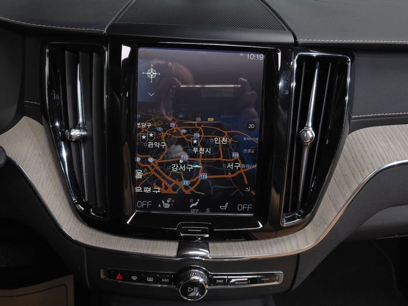 2020 Volvo XC60 T6 Inscription photo 14