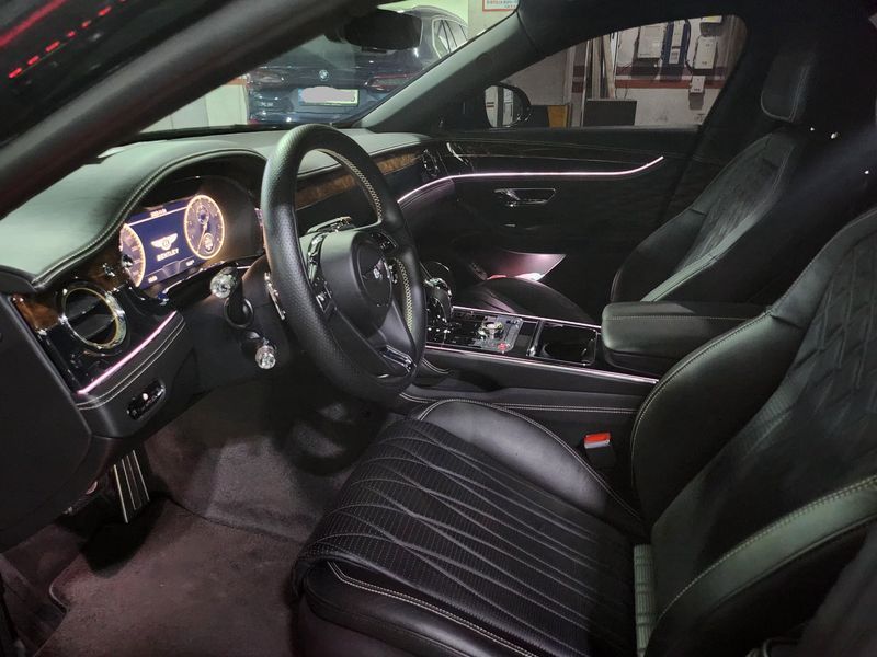 2020 Bentley Flying Spur 6.0 photo 7