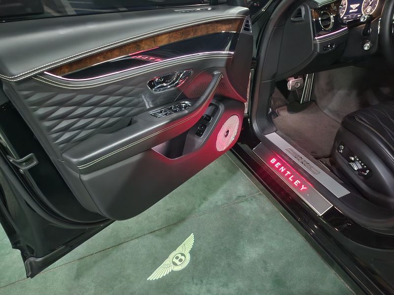 2020 Bentley Flying Spur 6.0 photo 15