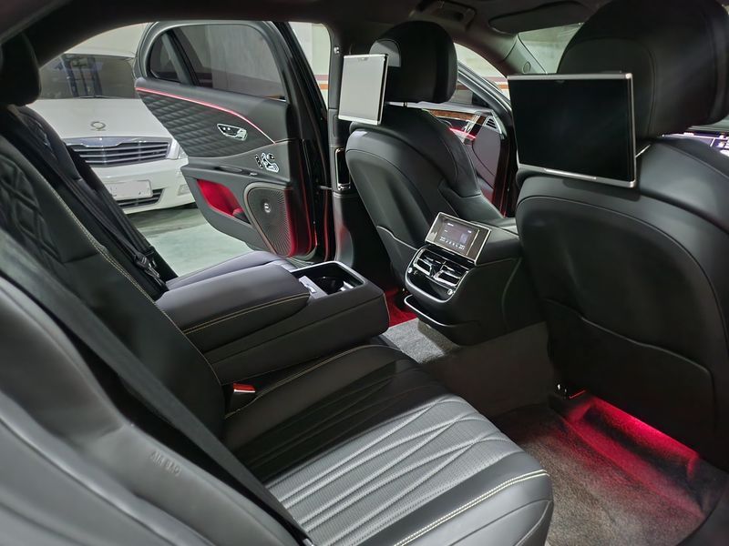 2020 Bentley Flying Spur 6.0 photo 18