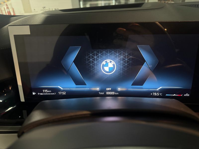 2026 BMW X6 xDrive40i M Sport photo 10