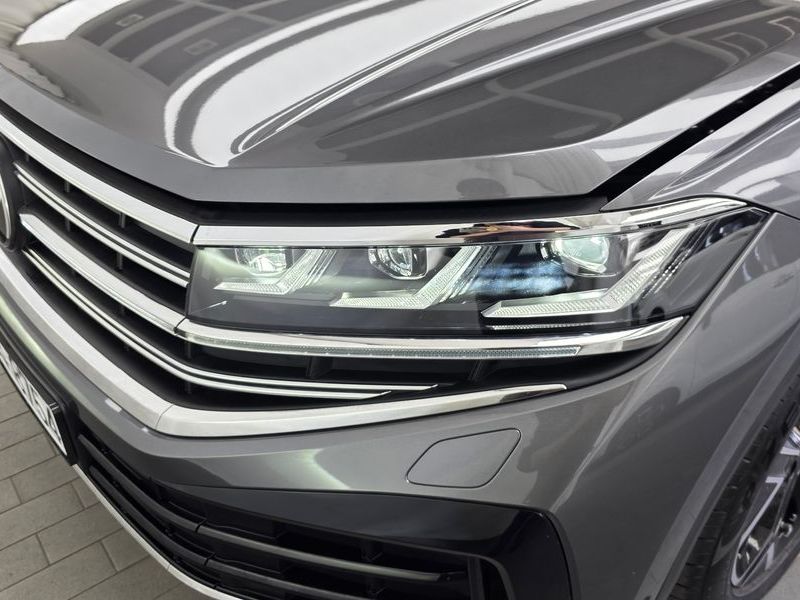 2026 Volkswagen Touareg 3.0 TDI Prestige photo 22