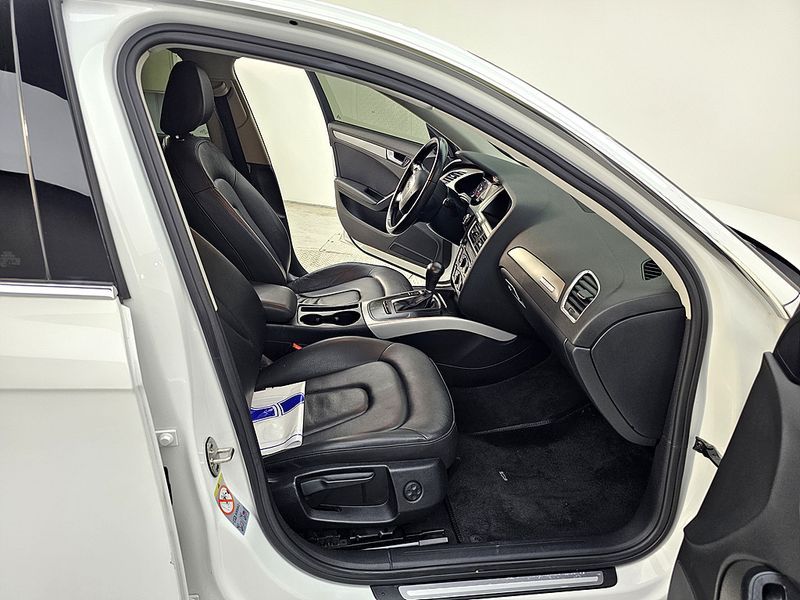 2012 Audi A4 2.0 TFSI Quattro B8 photo 11
