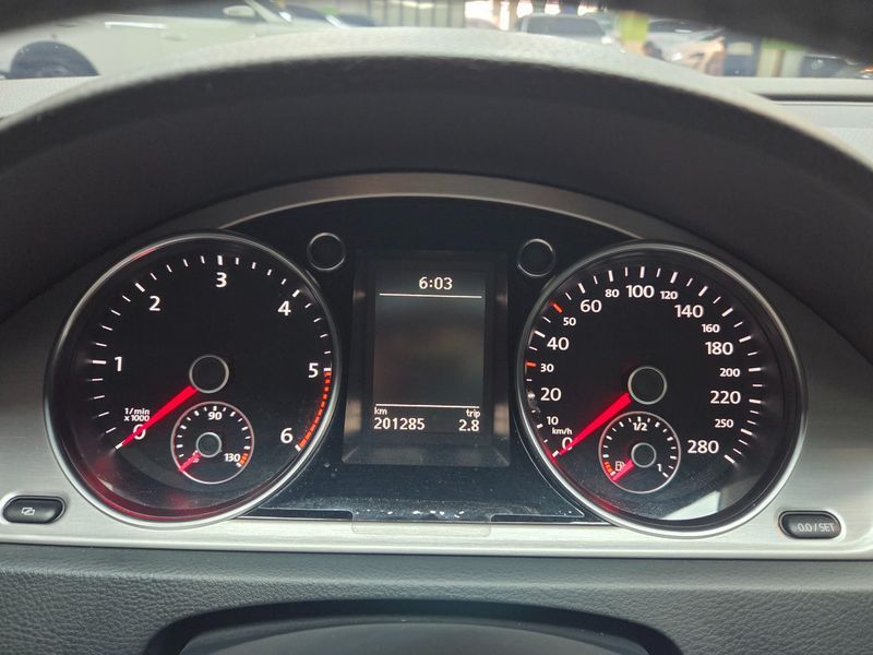 2012 Volkswagen CC 2.0 TDI BlueMotion photo 8