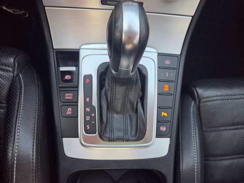 2012 Volkswagen CC 2.0 TDI BlueMotion photo 9