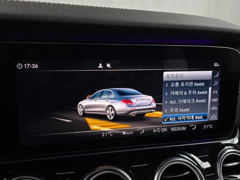 2019 Mercedes-Benz E-Class E450 4MATIC Exclusive photo 16