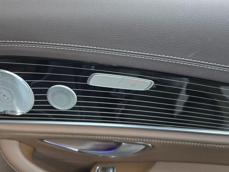 2019 Mercedes-Benz E-Class E450 4MATIC Exclusive photo 18