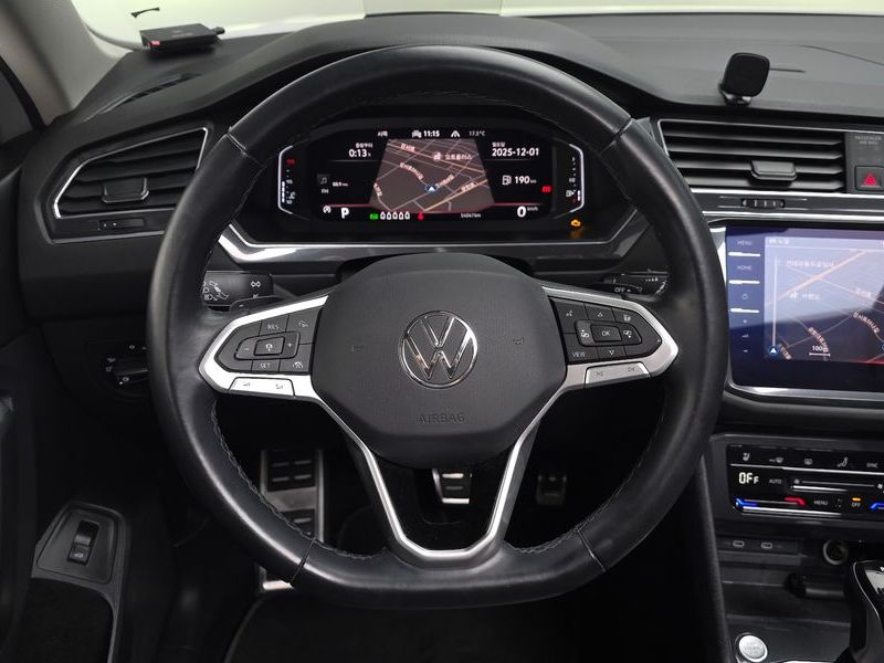2023 Volkswagen Tiguan 2.0 TSI Prestige photo 13
