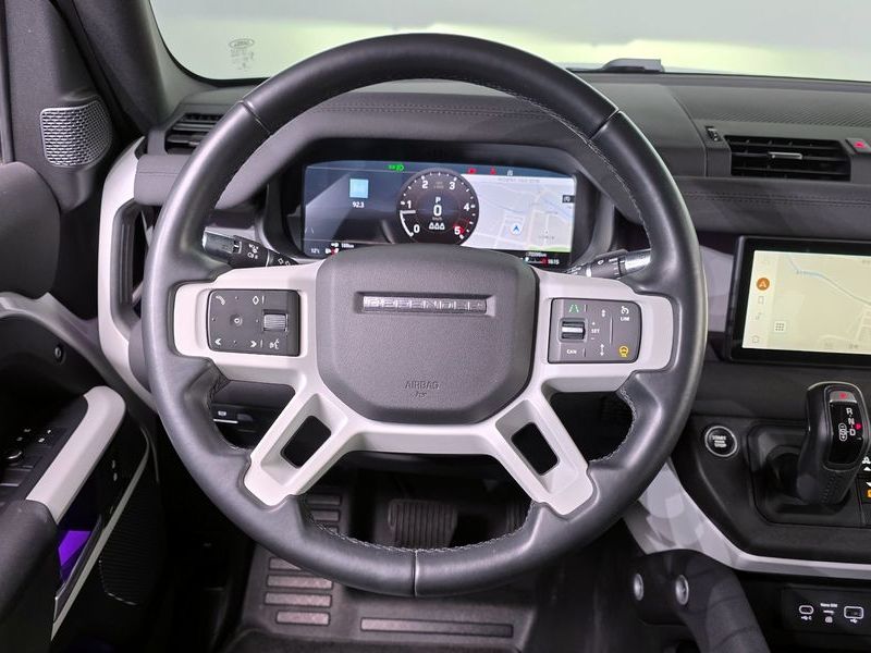 2020 Land Rover Defender 110 D240 SE photo 13
