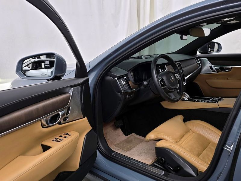 2021 Volvo S90 T8 AWD Inscription photo 10