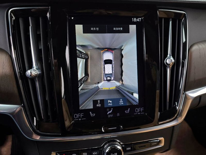 2021 Volvo S90 T8 AWD Inscription photo 15