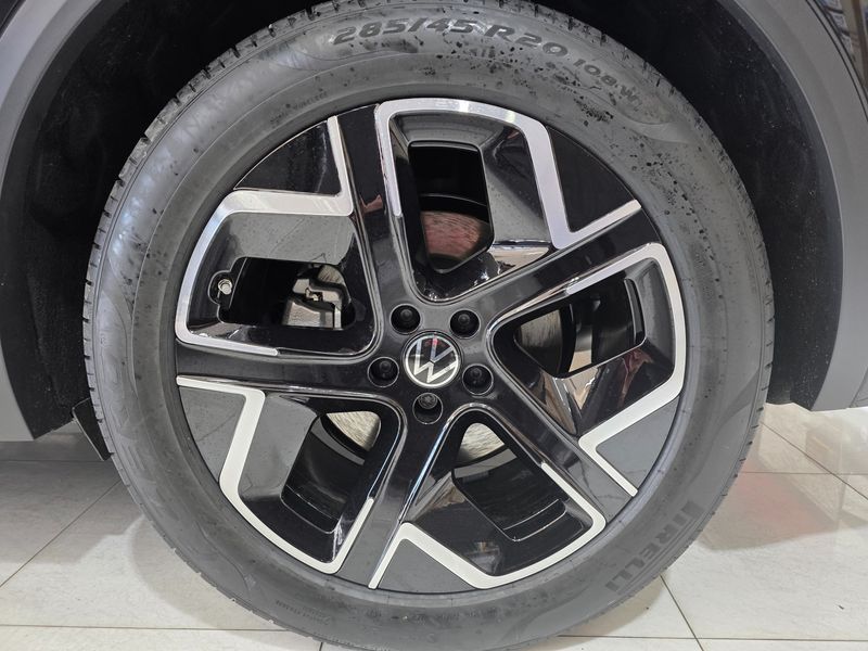 2026 Volkswagen Touareg 3.0 TDI Prestige photo 18
