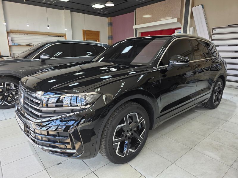 2026 Volkswagen Touareg 3.0 TDI Prestige photo 19