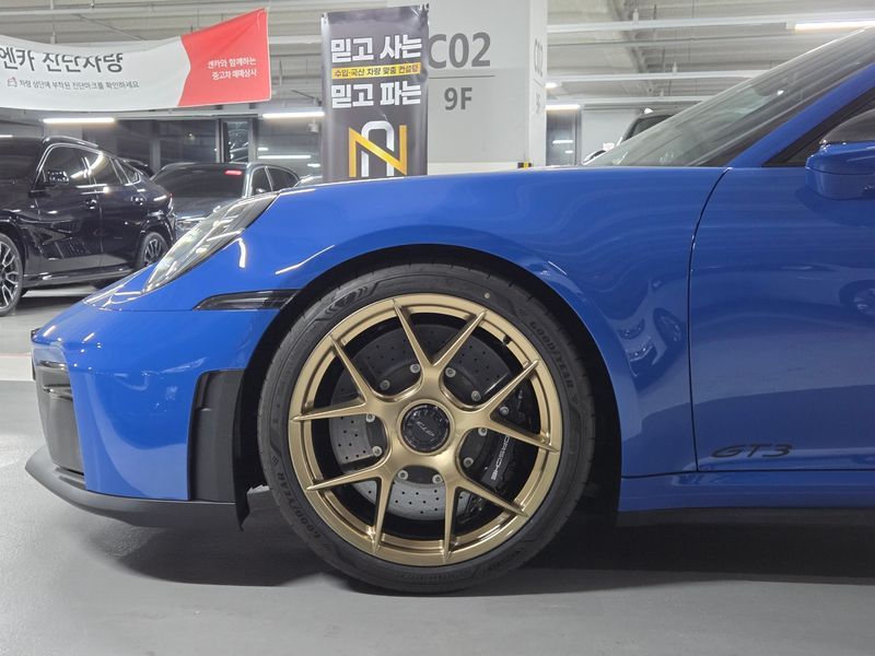2026 Porsche 911 GT3 photo 14