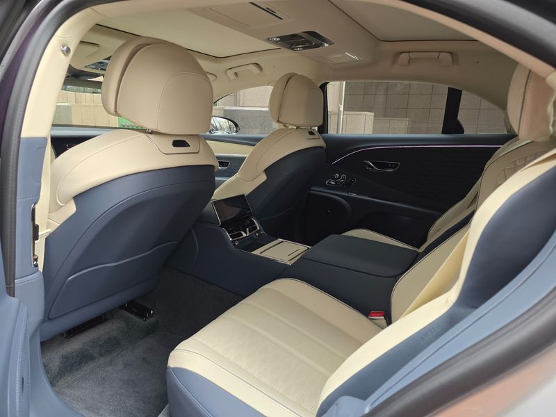 2026 Bentley Flying Spur 4.0 Muliner photo 9