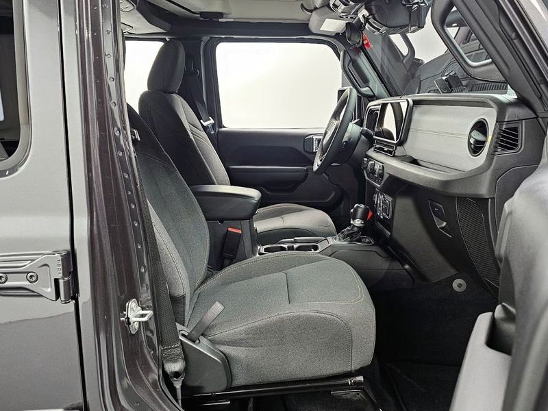 2024 Jeep Wrangler 2.0 Sport S 4Door photo 10