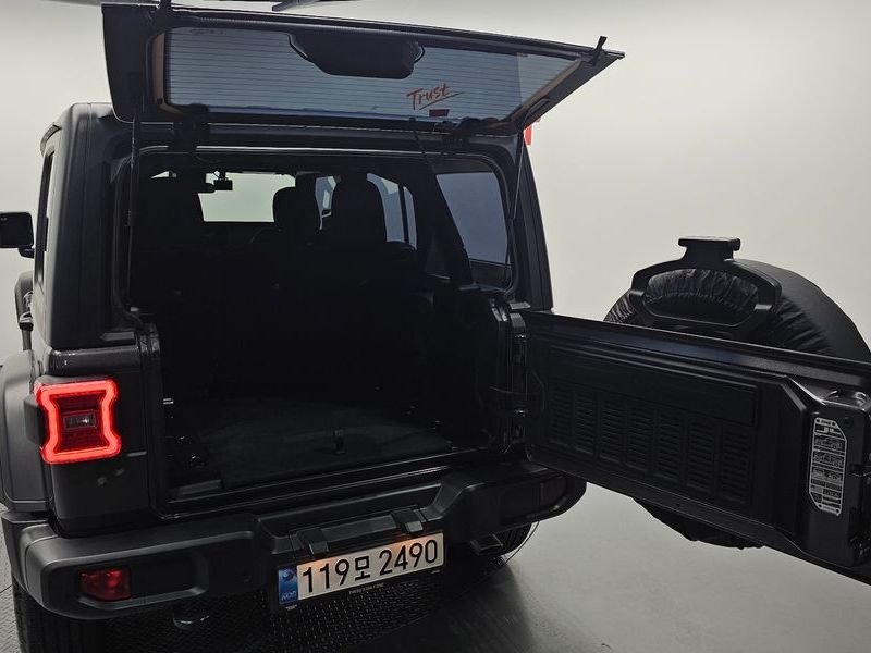 2024 Jeep Wrangler 2.0 Sport S 4Door photo 20