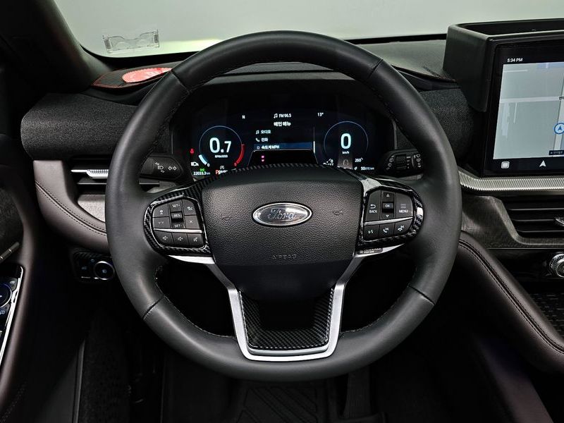 2025 Ford Explorer 2.3 Platinum 4WD photo 13