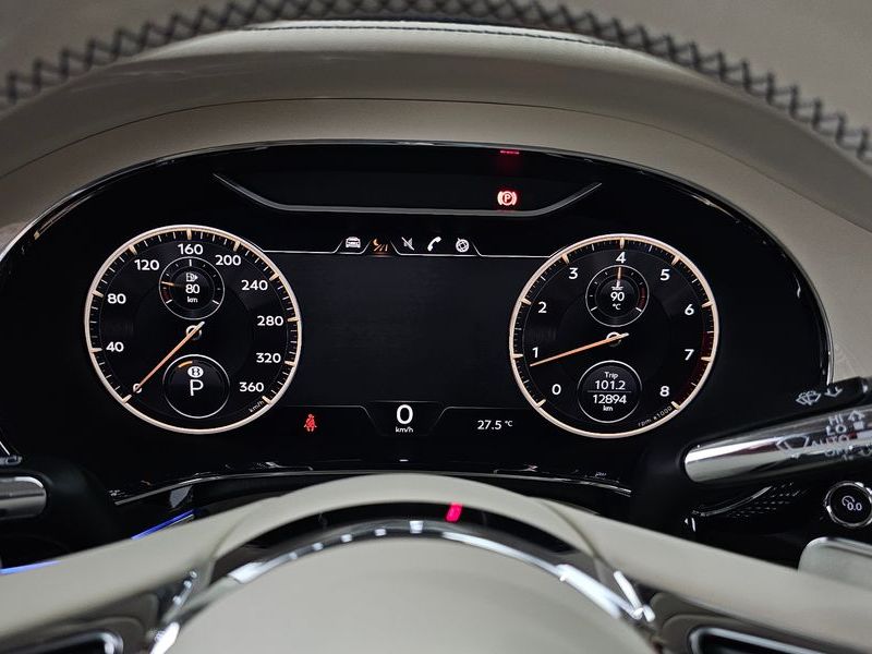 2024 Bentley Flying Spur 4.0 Azure photo 8