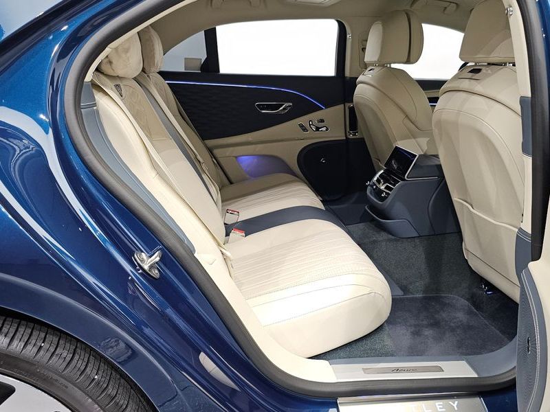2024 Bentley Flying Spur 4.0 Azure photo 12