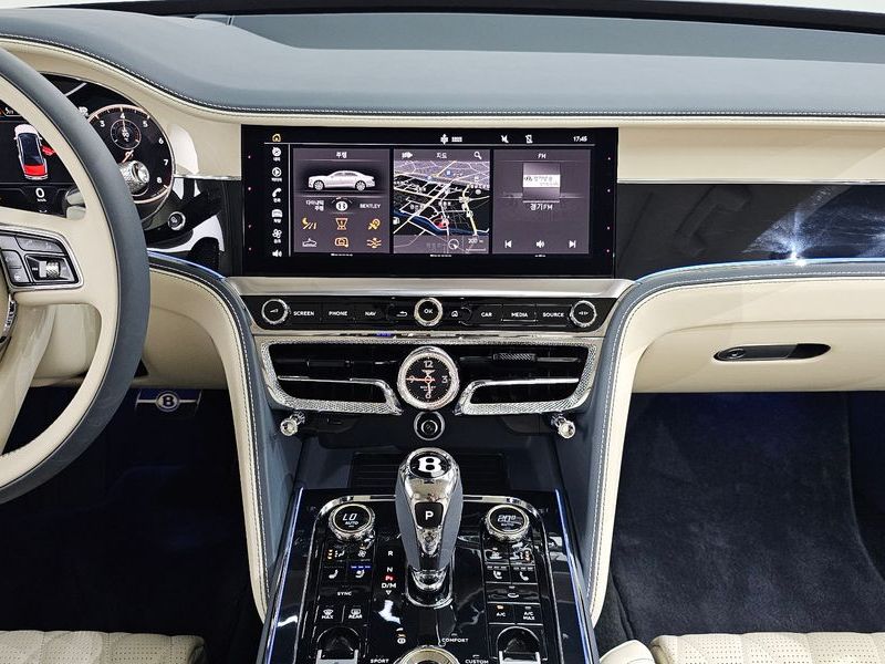 2024 Bentley Flying Spur 4.0 Azure photo 14
