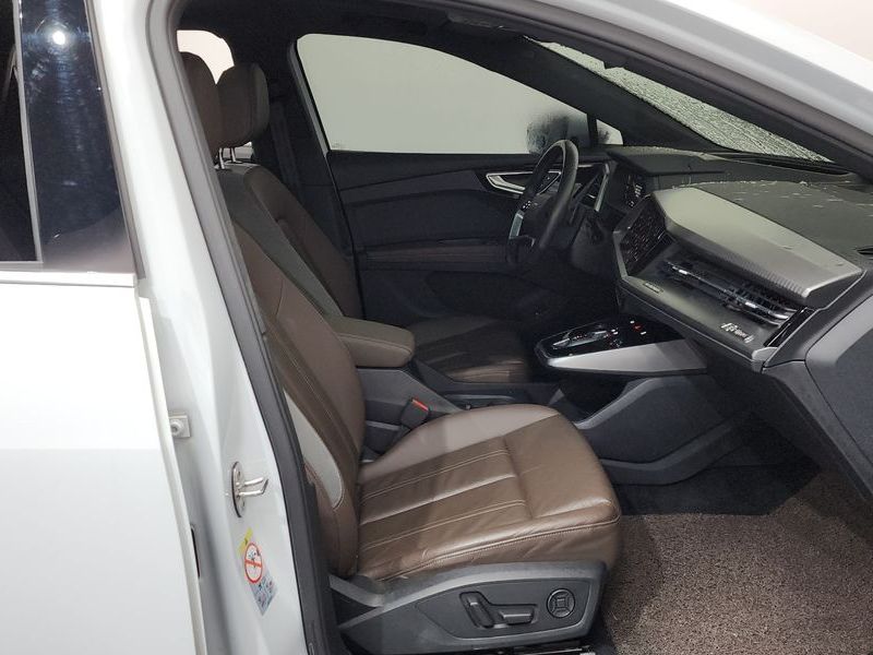 2022 Audi Q4 e-트론 40 Premium photo 11