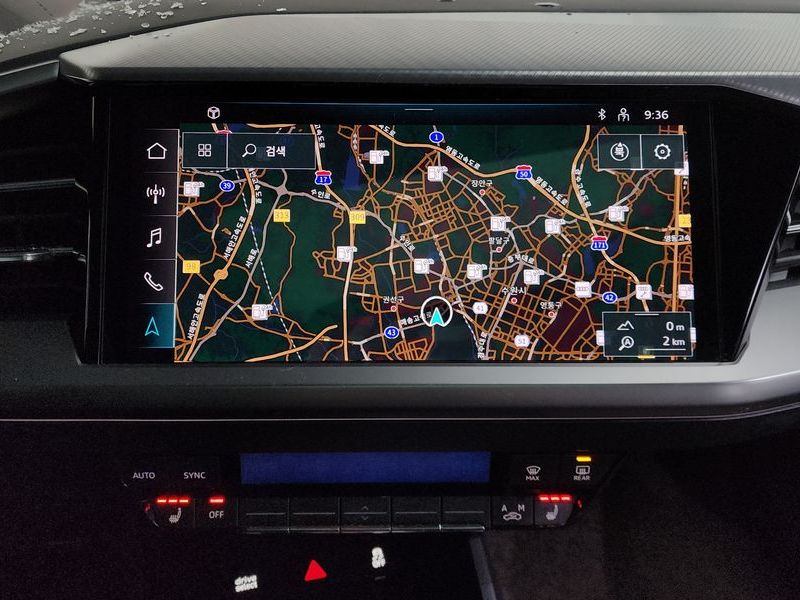 2022 Audi Q4 e-트론 40 Premium photo 15