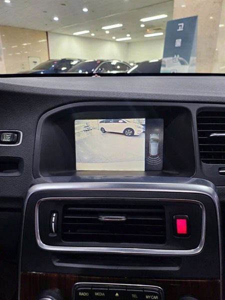 2013 Volvo V60 D4 1st photo 13