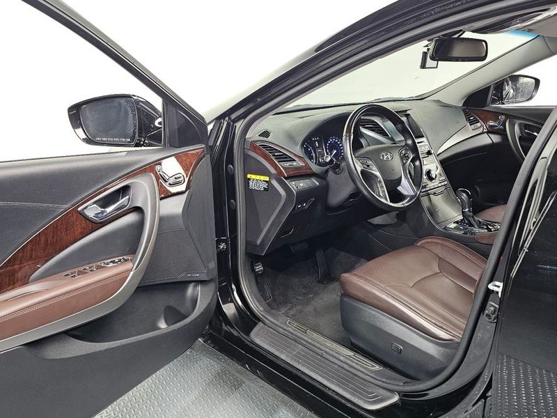2015 Hyundai Grandeur HG240 Modern photo 10