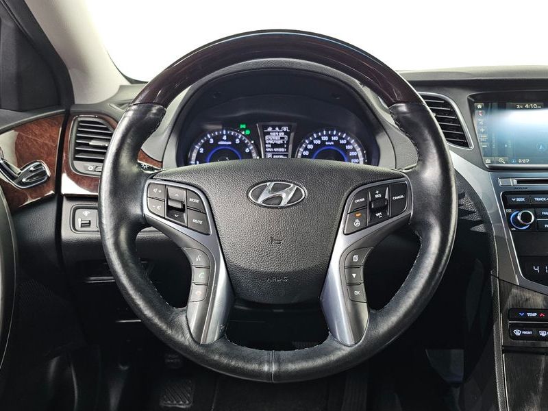 2015 Hyundai Grandeur HG240 Modern photo 16