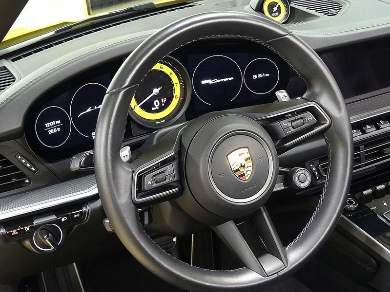 2021 Porsche 911 Carrera Cabriolet photo 10