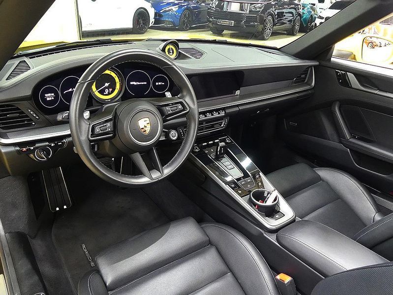 2021 Porsche 911 Carrera Cabriolet photo 11