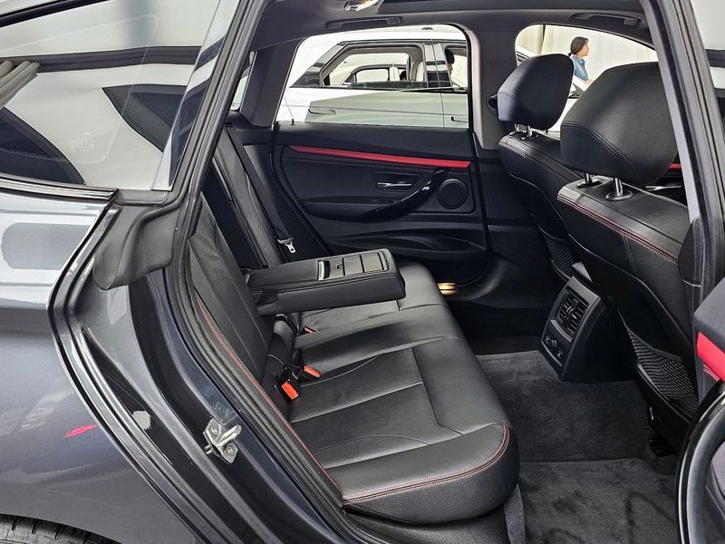 2015 BMW 3 Series GT 320d xDrive Sport photo 12