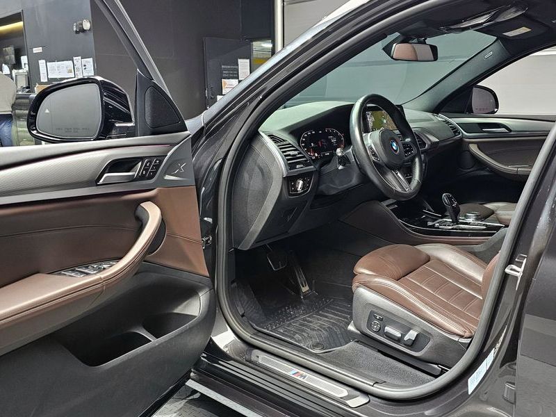 2020 BMW X4 xDrive20d M Sport photo 11