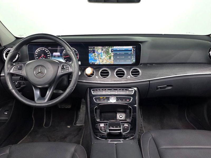 2017 Mercedes-Benz E-Class E300 AV Intelligent Drive photo 7