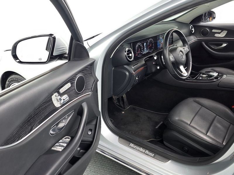 2017 Mercedes-Benz E-Class E300 AV Intelligent Drive photo 11