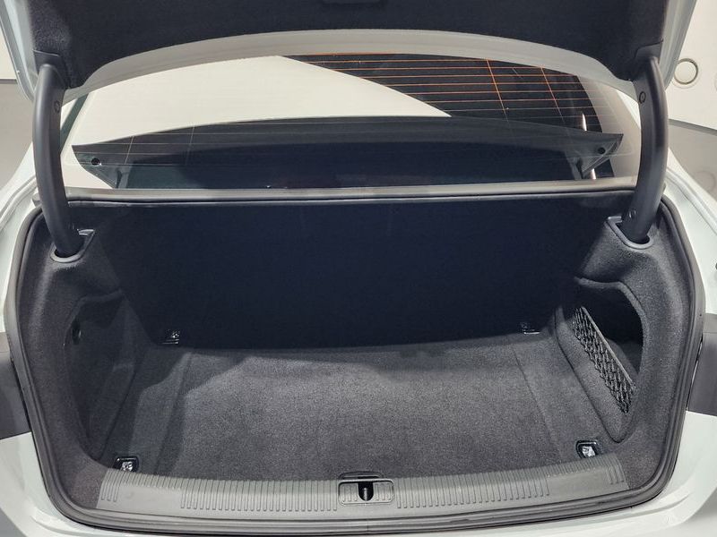 2021 Audi A4 40 TFSI Premium photo 18