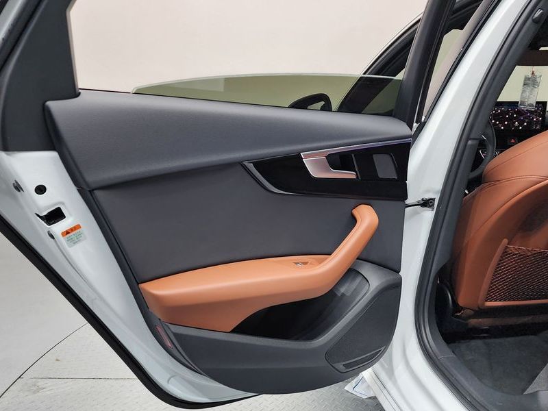 2021 Audi A4 40 TFSI Premium photo 25