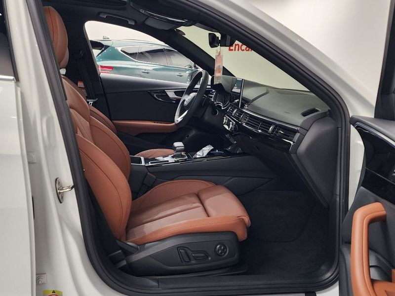 2021 Audi A4 40 TFSI Premium photo 26