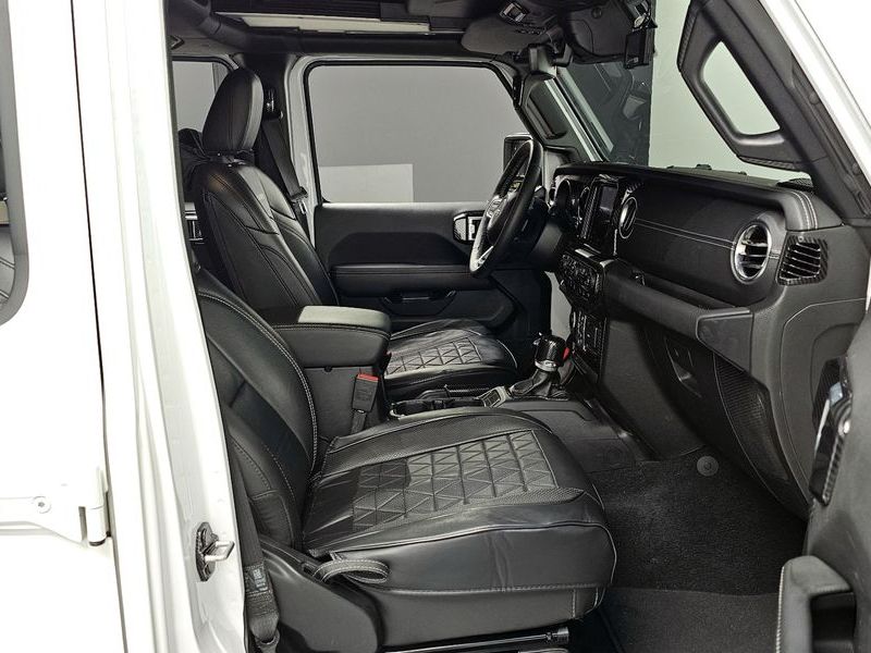 2023 Jeep Wrangler 2.0 Overland Power Top 4Door photo 11