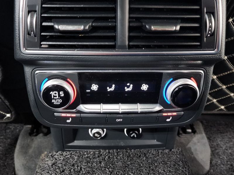 2019 Audi Q7 45 TFSI Quattro photo 19