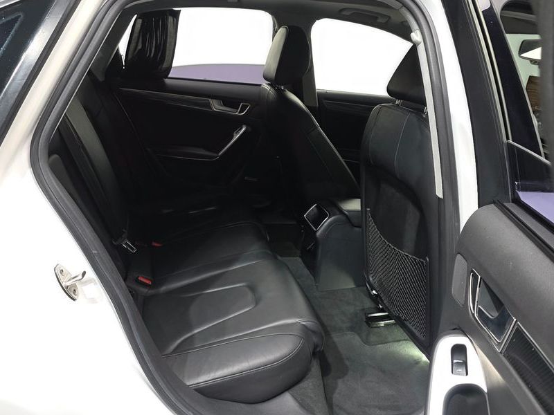 2012 Audi A4 2.0 TFSI Quattro Dynamic B8 photo 12