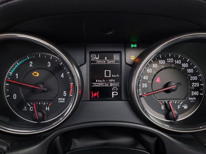 2012 Jeep Grand Cherokee 3.0 Diesel Overland WK2 photo 8