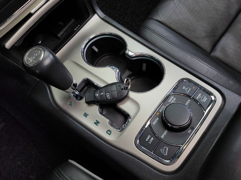 2012 Jeep Grand Cherokee 3.0 Diesel Overland WK2 photo 9