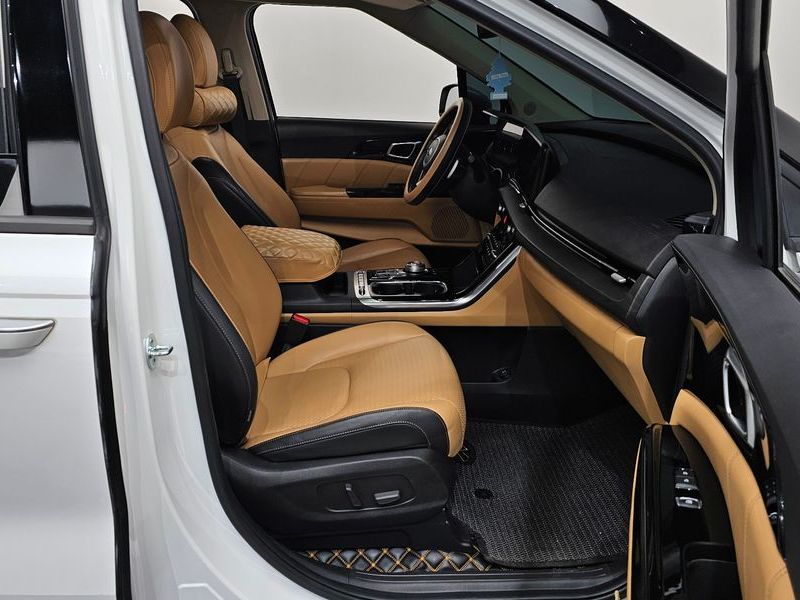 2021 Kia Carnival 9-Seater Signature photo 11