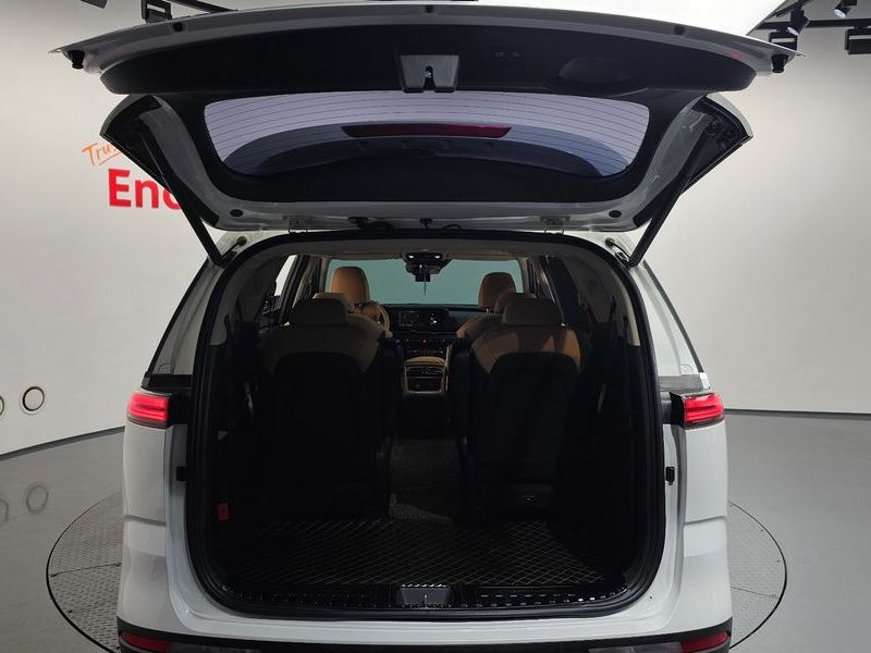 2021 Kia Carnival 9-Seater Signature photo 20