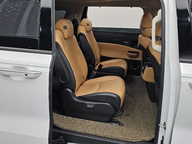 2021 Kia Carnival 9-Seater Signature photo 26
