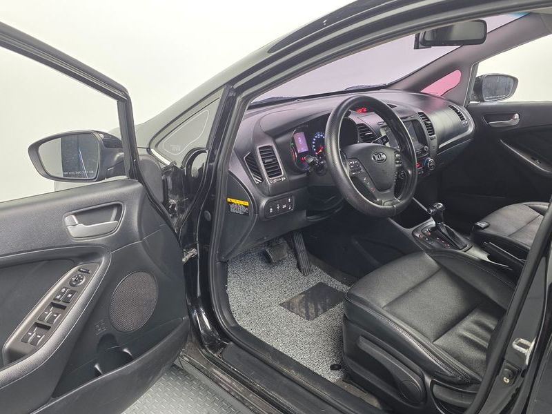 2015 Kia K3 Diesel Trendy photo 10